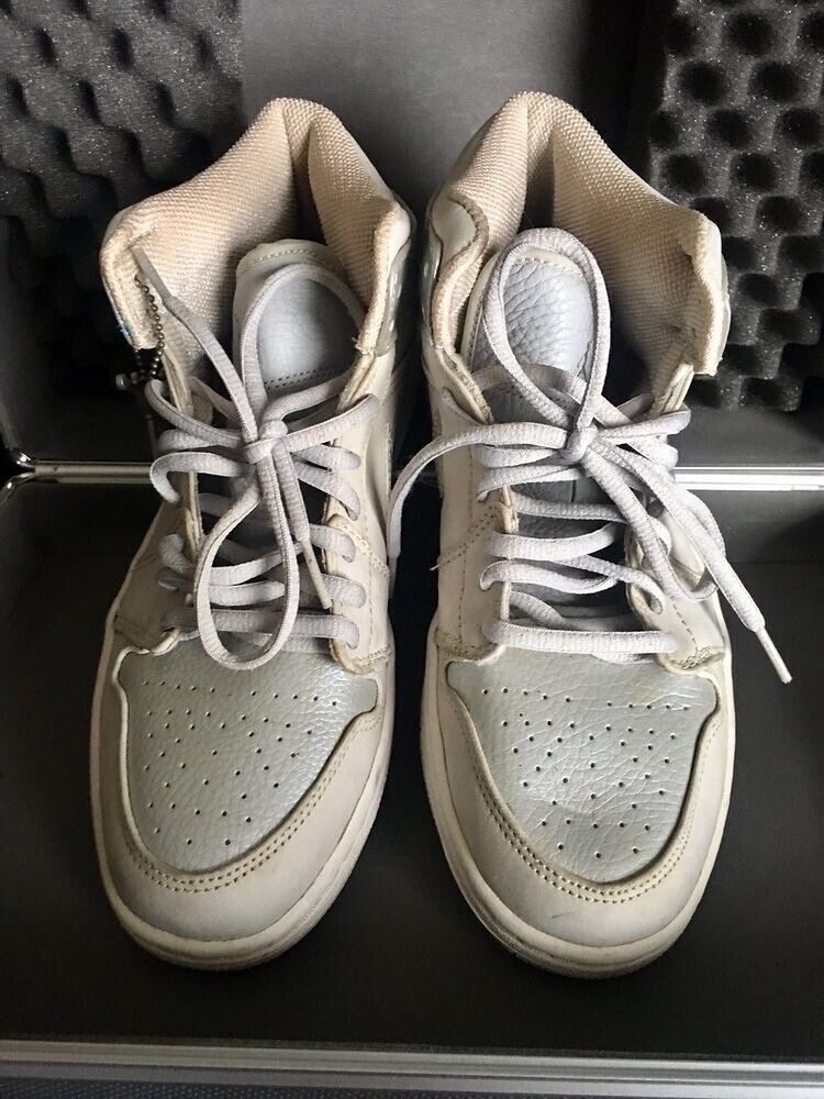 Rare 2001 Vintage OG Jordan 1 136065 001 Gray Metallic Rare 2001 Vintage OG Jordan 1 136065 001 Gray Metallic