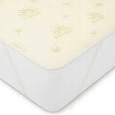 Coprimaterasso 220x200 cm Aloe Vera Anallergico con Gommini