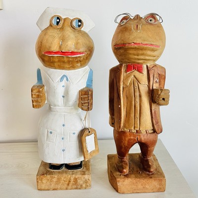Paul Marshall Hand Carved Profesor & Nurse Frog Anthropomorphic Folk Art VTG MCM