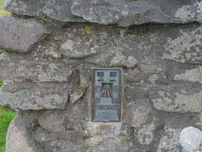 Foto A3 Unterputzhalterung, Little Mell Fell Triangulation Säule Hutton\/NY c2015