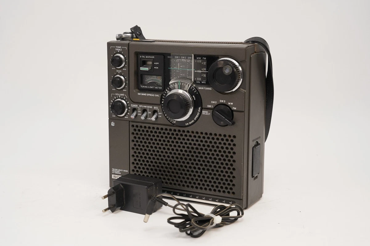 Sony ICF-5900W Skysensor Weltempfänger Kurzwelle Doppelsuper BFO Vintage 1976