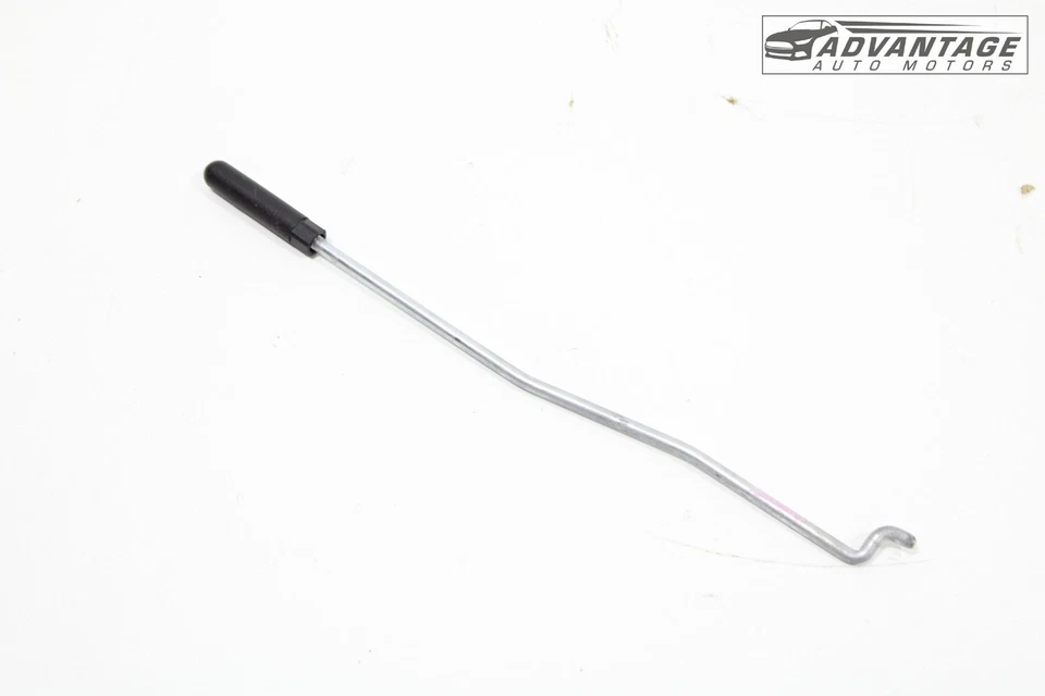 Chevrolet Blazer 2019-2025 barra de cierre de panel de puerta lateral trasera derecha OEM Foto 2 de 4