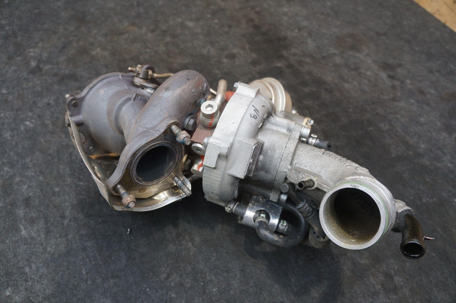 Left Turbo Turbocharger Assembly OEM 079145721A Bentley Gt Gtc 2011-18