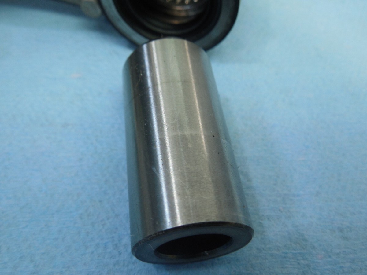 1993 Kawasaki ZX11 ZX1100-D Ninja Swingarm Swing arm Linkage