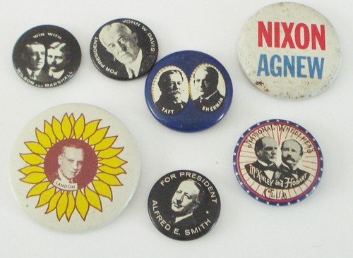 VINTAGE 7 PINBACK SET BUTTON DIFFERENT POLITICAL NIXON AGNEW DESIGNS NR - Picture 3 of 4