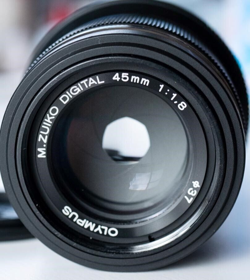 Olympus Single-focus Lens M.zuiko Digital 45mm F1.8 Black Olympus Single-focus Lens M.zuiko Digital 45mm F1.8 Black