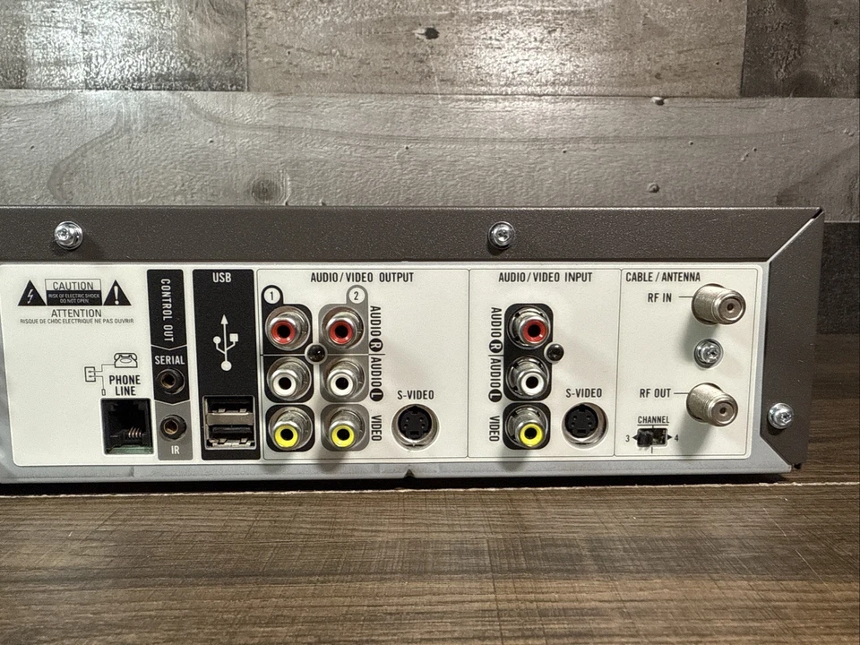 TiVo / Series 2 / TCD540040 / Digital Video Recorder / Lifetime / With Remote - Image 4 of 4