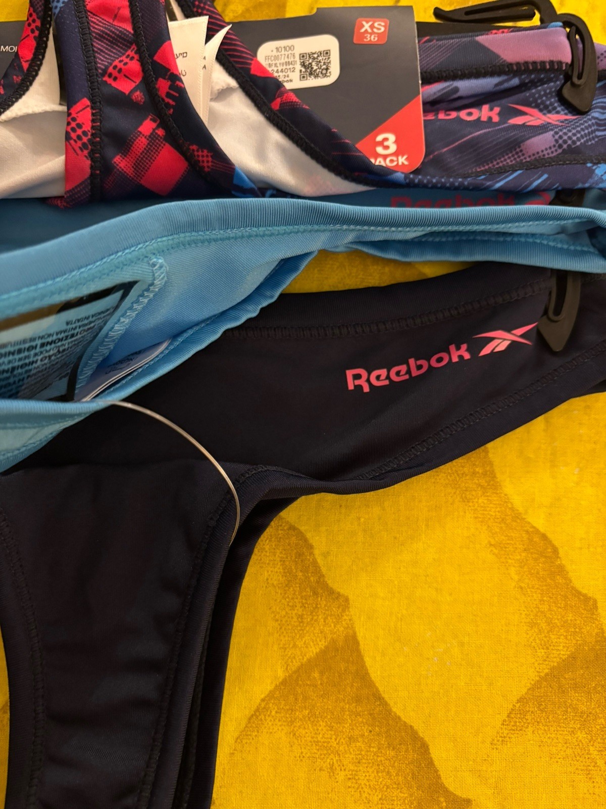 Ladies Thong Pants Size XS From Reebok BNWT thumbnail 5