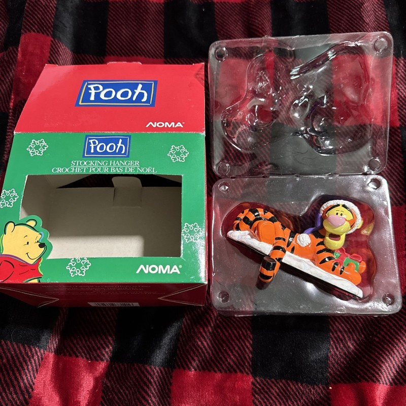 Winnie The Pooh Candy Cane Disney Noma Stocking Hanger Christmas Vintage Tigger