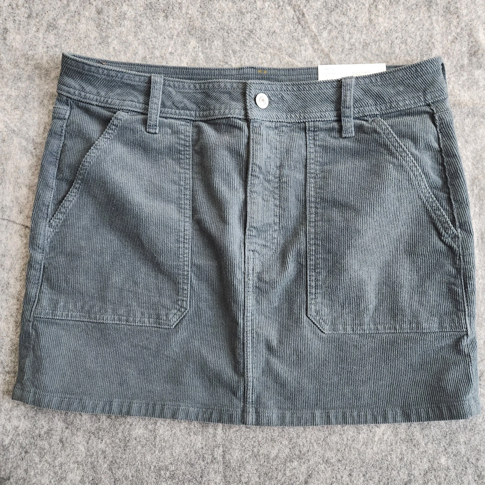 American Eagle High Rise Corduroy Mini Skirt Women's 12 Green Stretch Y2K Preppy