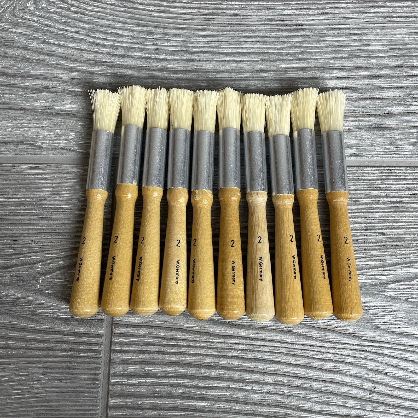 Lot of 10 Vintage M. Grumbacher Gainsborough #1368 Size 2 Stencil Brushes NOS