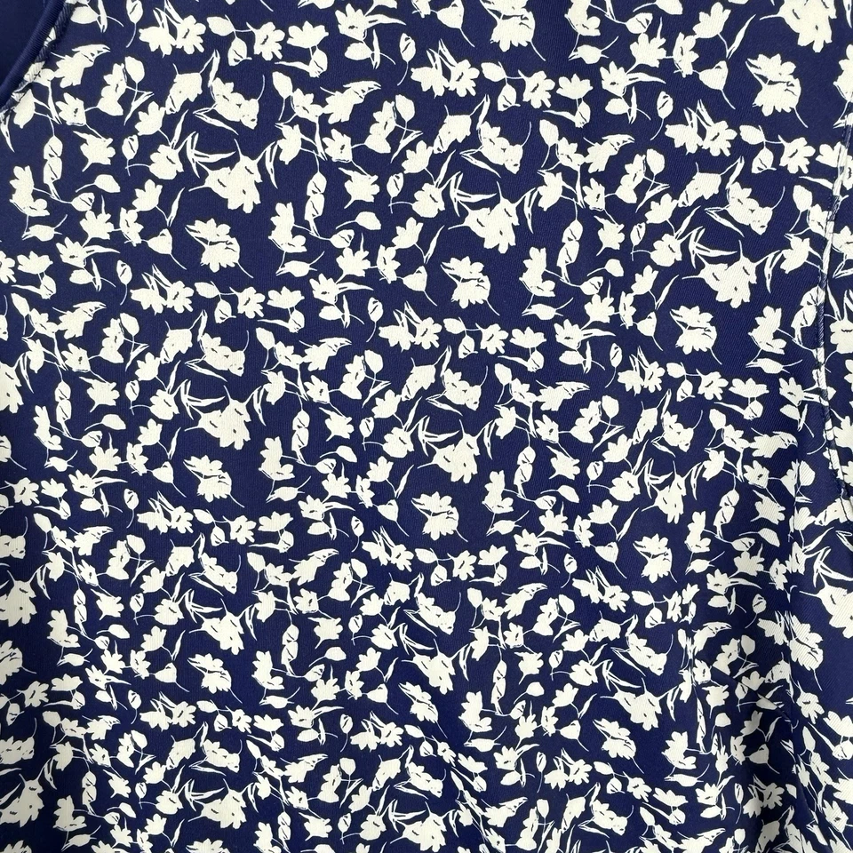 Camisa Dama Hagan S/S Mujer XXL Golf Tenis Cuello en V Azul con Flores Blancas Elastizadas Foto 4 de 4