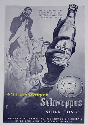 PUBLICITE SCHWEPPES INDIAN TONIC LE DRINK DU COUPLE ELEGANT DE 1957 FRENCH AD