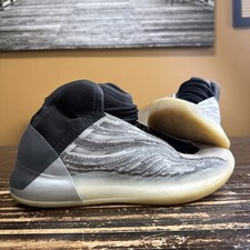Men  s Size 9- adidas Yeezy Quantum Quantum Q46473