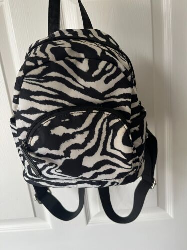 BRAND NEW ASOS DESIGN Zebra Print Mini Backpack - Picture 7 of 8