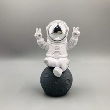 Figurine Astronaut Statue Spaceman D cor,Desktop  Tabletop Decorative Cute...
