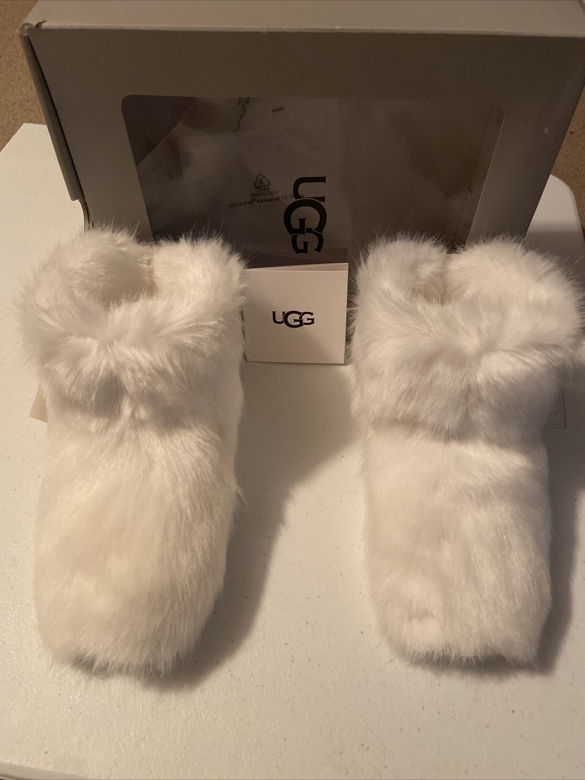 UGG WHITE AMARY FAUX FUR/ WOOL SLIPPER 
