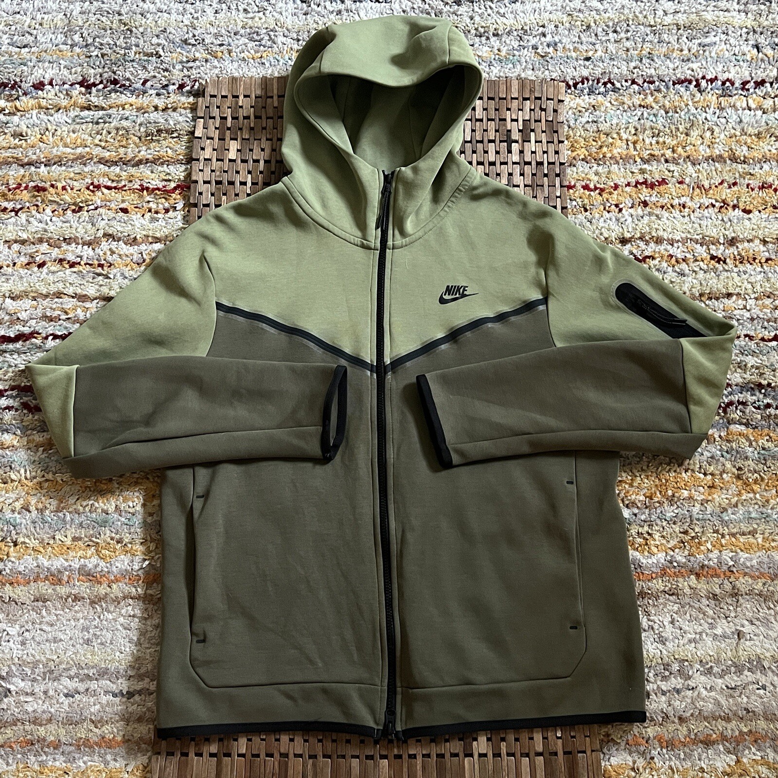 men's nike green hoodie