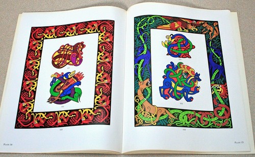 Full-Color Celtic Frames and Borders CD-ROM and Book - Picture 6 of 9