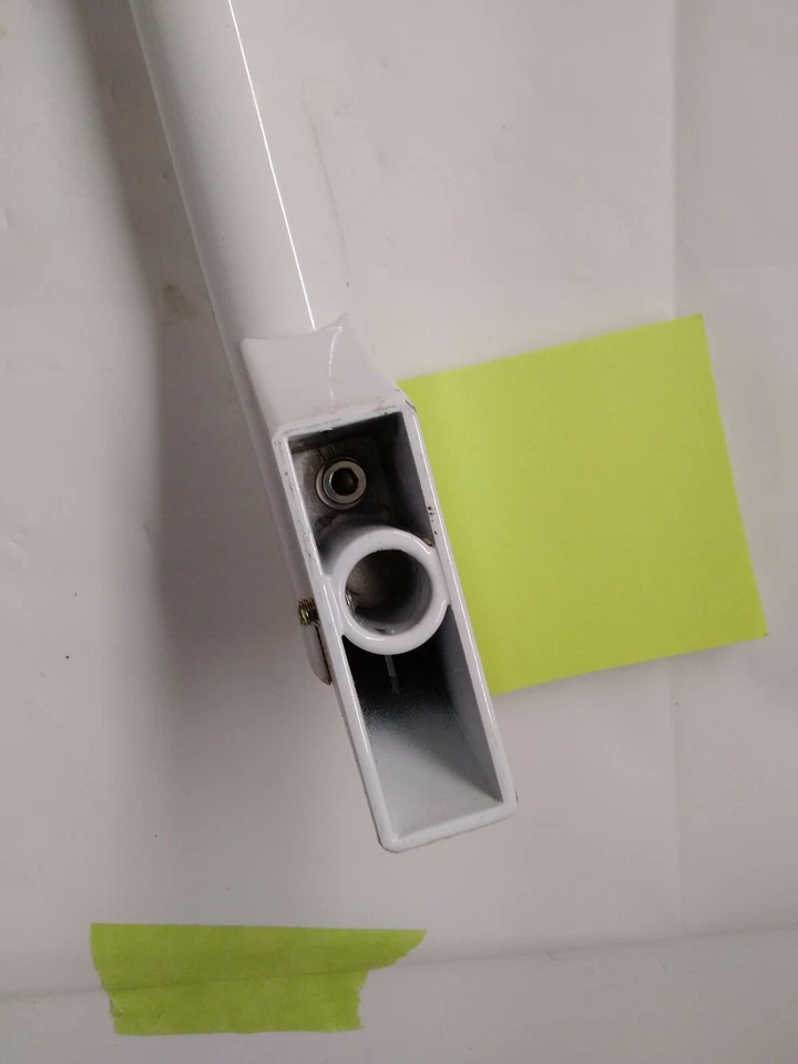 Manija de puerta de refrigerador Electrolux: 241881322 Foto 3 de 4