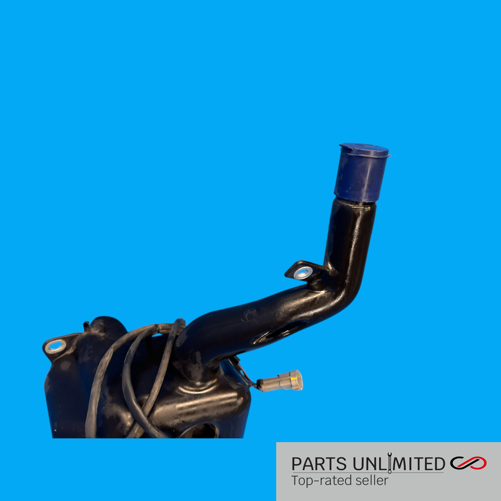 03-08 Maserati Quattroporte M139 windshield washer reservoir tank & pump motors