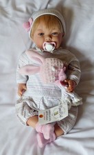 Hochwertige Babypuppe / Spielpuppe von Nines ...