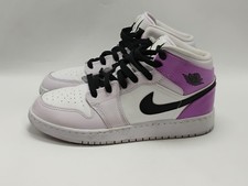 VERY GENTLY WORN Nike Jordan 1 Mid Barely Grape Girls Size 6Y GREAT SHAPE