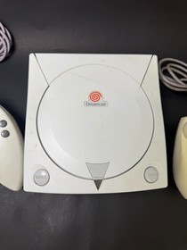 Sega Dreamcast Video Game Console 2 Controllers
