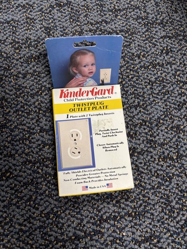 KinderGard Twistplug Outlet Plate