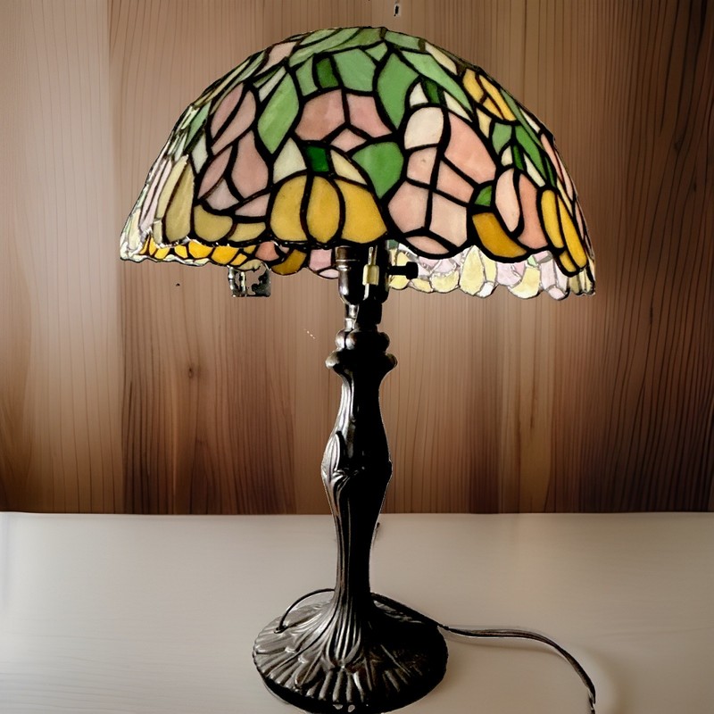 Tiffany Style Floral Stained Glass Table Lamp Bronze Tone Art Nouveau 18” Decor