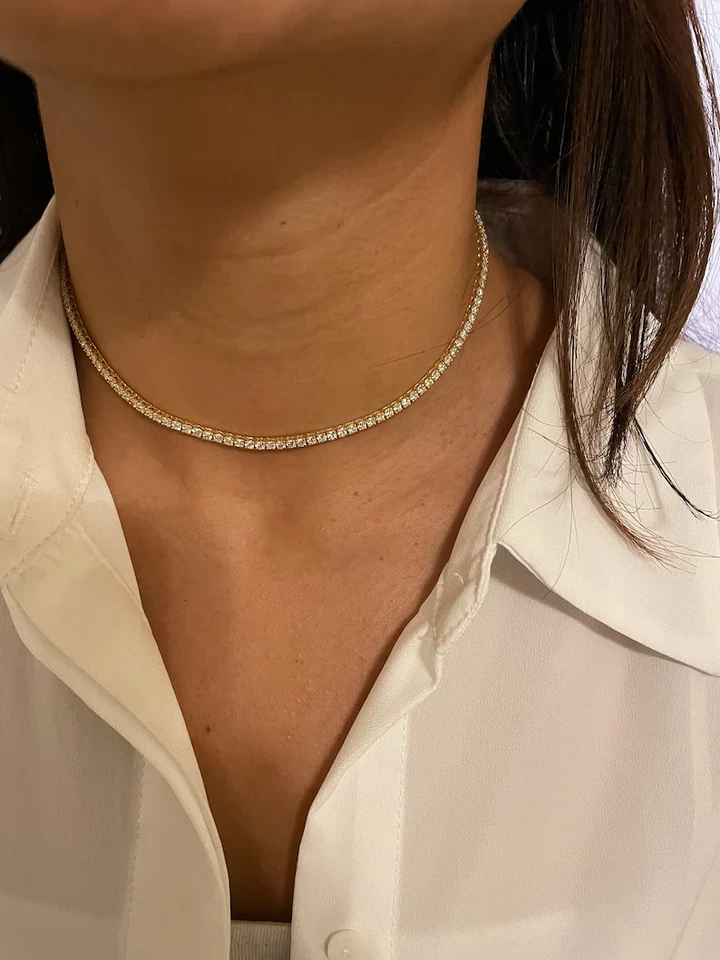 Gargantilla de diamantes cultivados en laboratorio 7 quilates E VS1 oro amarillo de 14 quilates Foto 3 de 4