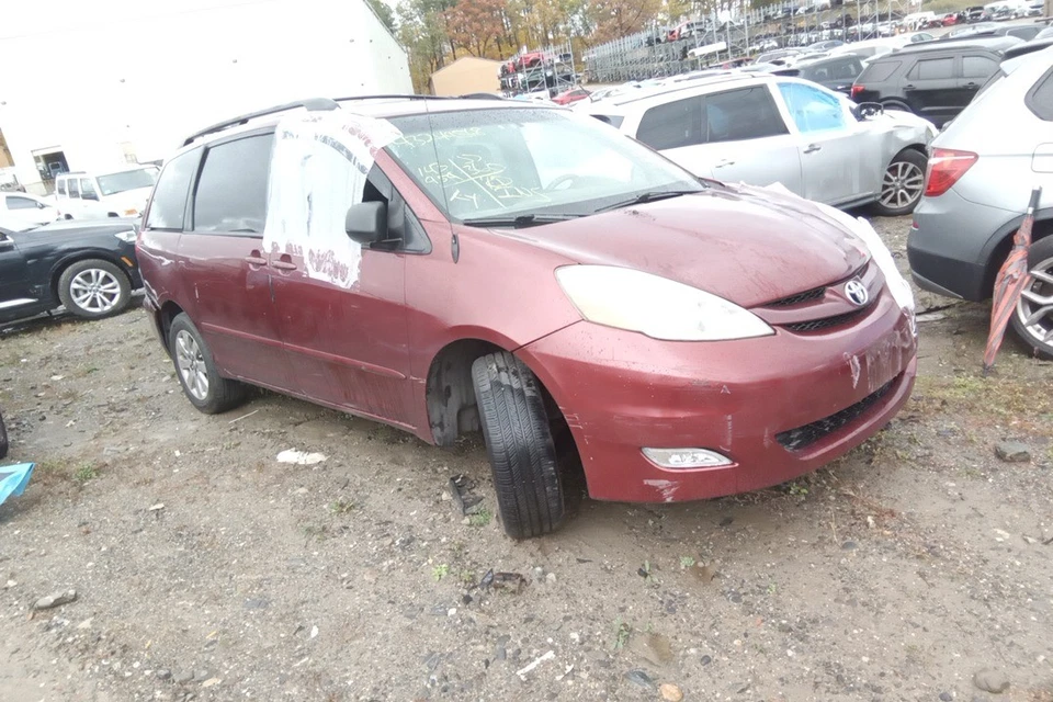 2008 Toyota Sienna 3.5L Engine Motor OEM 143K Miles - LKQ436841920 - Image 2 of 4