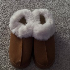 Brown Faux Suede Slip-On Women's Slippers with White Faux Fur Trim, Size 9