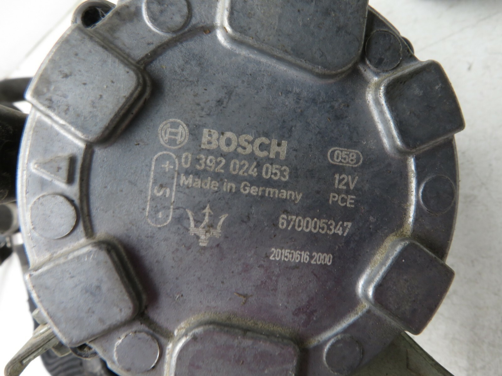 2014-2017 MASERATI GHIBLI SEDAN ELECTRIC SECONDARY COOLANT WATER PUMP BOSCH OEM