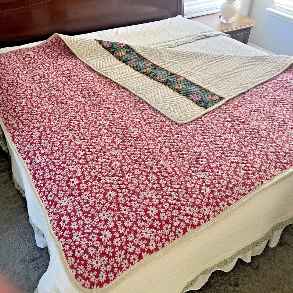 VTG Handmade Reversible Quilt 78x74 Pink Floral Chevron & Tulip Patch Throw - Image 4 of 4