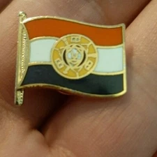 Vintage Flag Metal Pinback