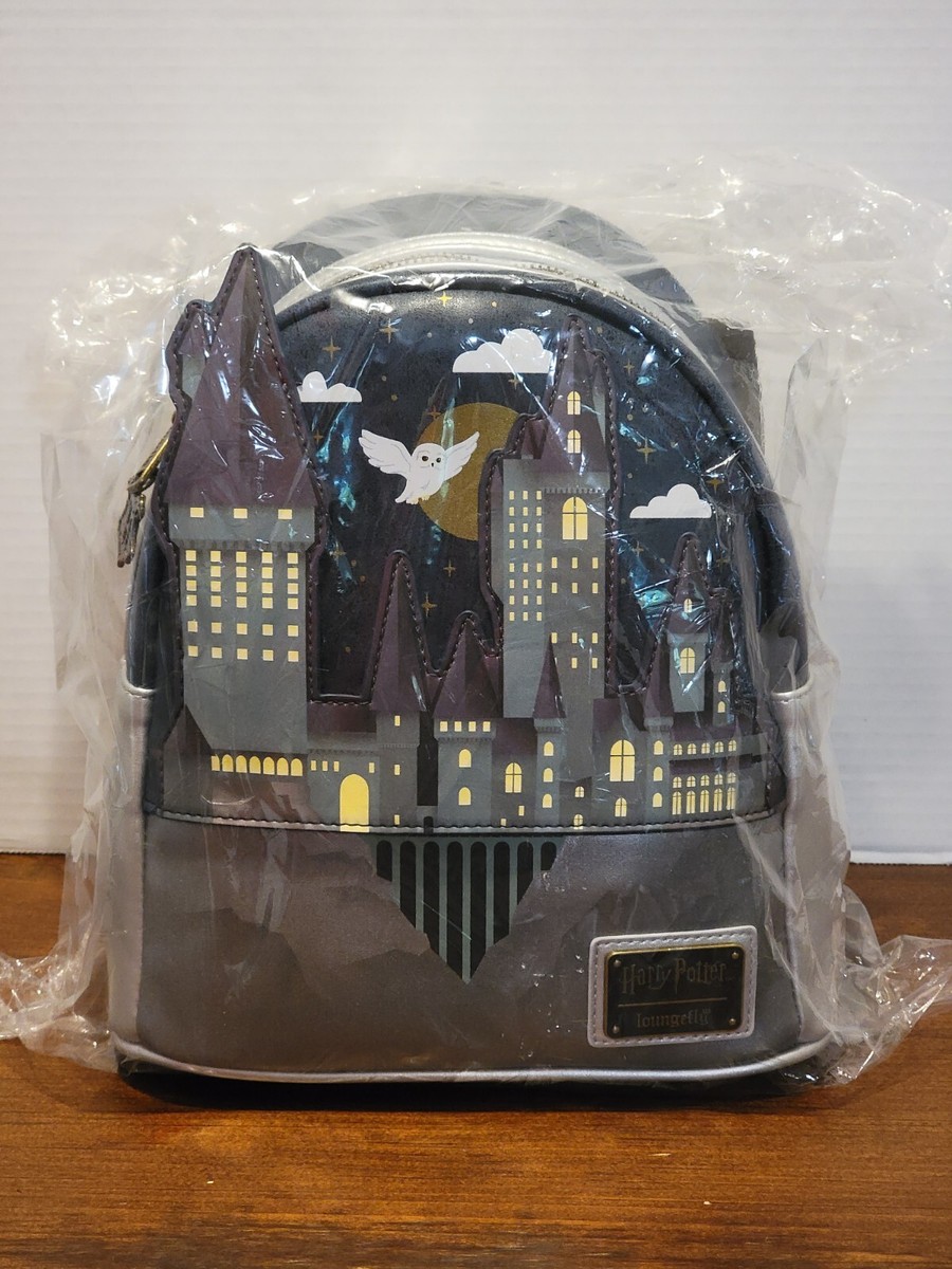 hogwarts castle mini backpack Harry Potter VS Voldemort Duel Scene Lenticular Glow in the Dark 10" Faux Leather Ideal for both collectors and everyday use Loungefly Harry Potter Hogwarts Castle