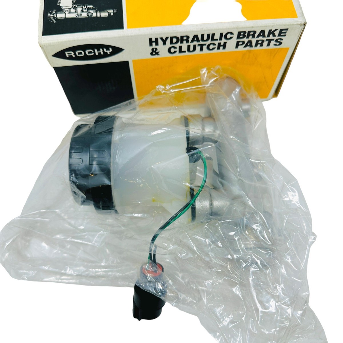 メル41768 Rocky 25721GA443, Brake Master Cylinder with Reservoir