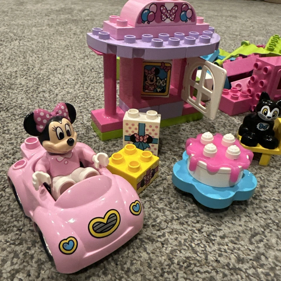 Lego Duplo Minnie’s Birthday With Extra Bricks - Image 2 of 4