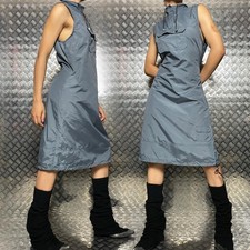 Ärmelloses taktisches graues Midikleid ★