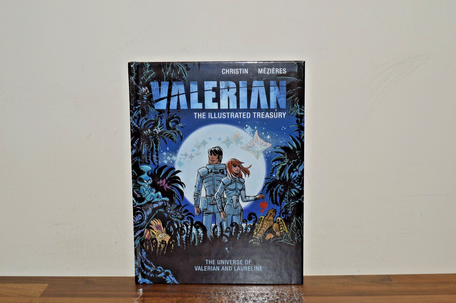 Valerian - The Illustrated Treasury - Pierre Christin (#83) New and Sealed