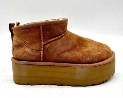 UGG Women's Chestnut Classic Ultra Mini Platform Boots Size 7