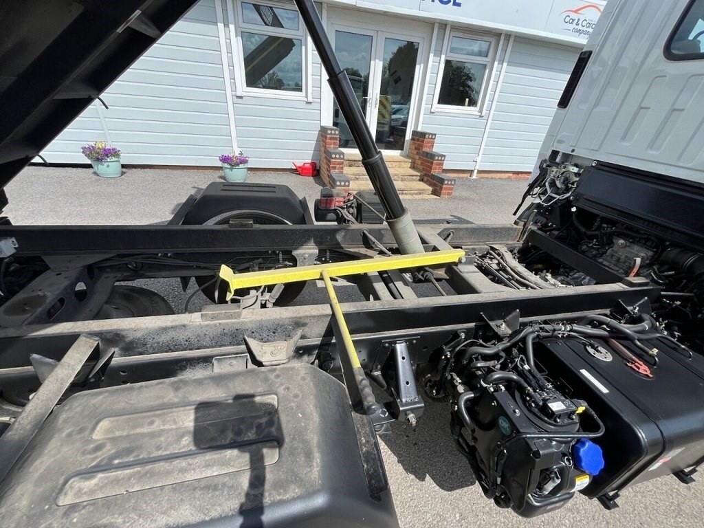 Picture 14 of 24
