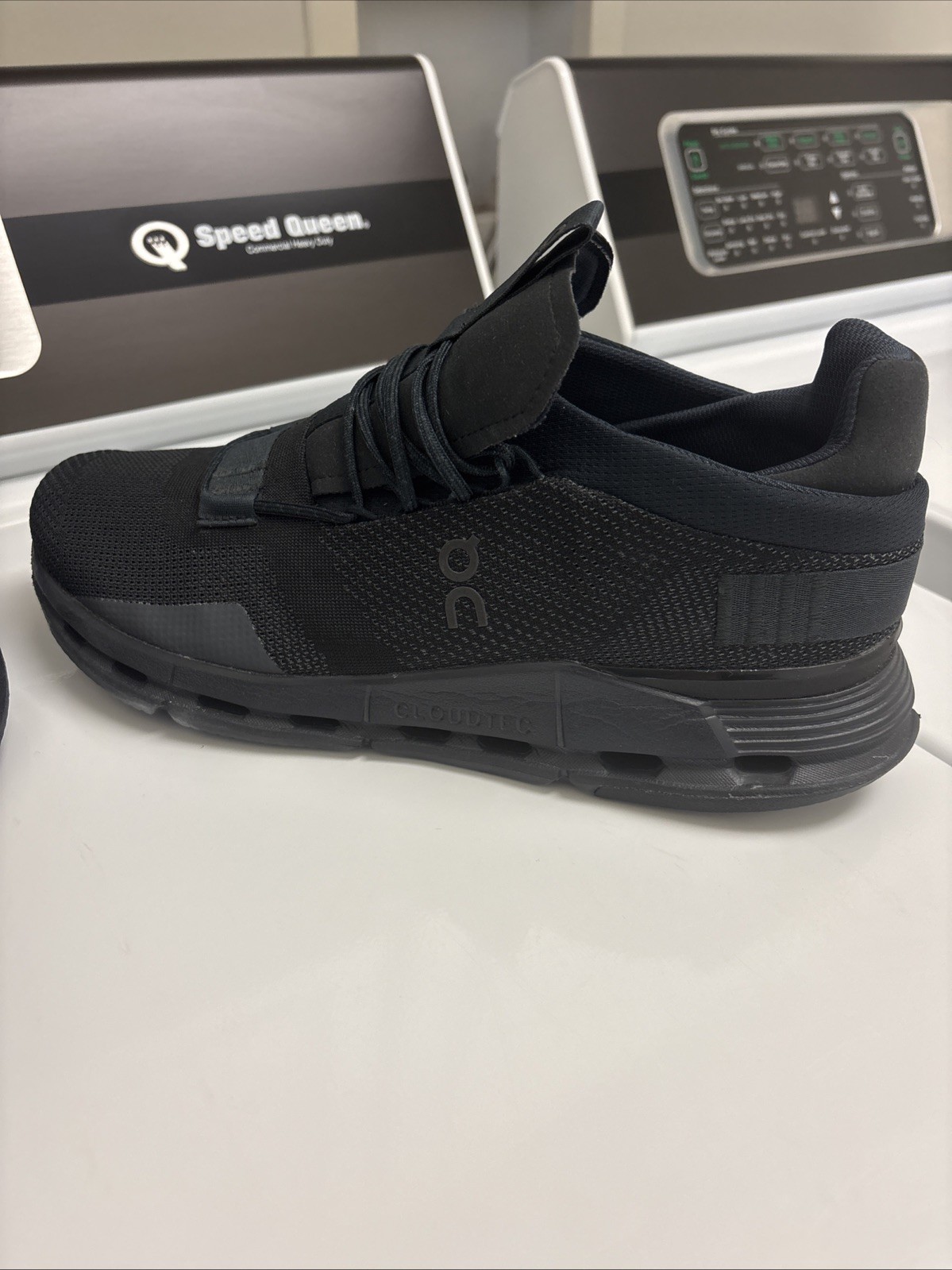 Size 10.5 - ON Cloudnova Black Eclipse - image 7