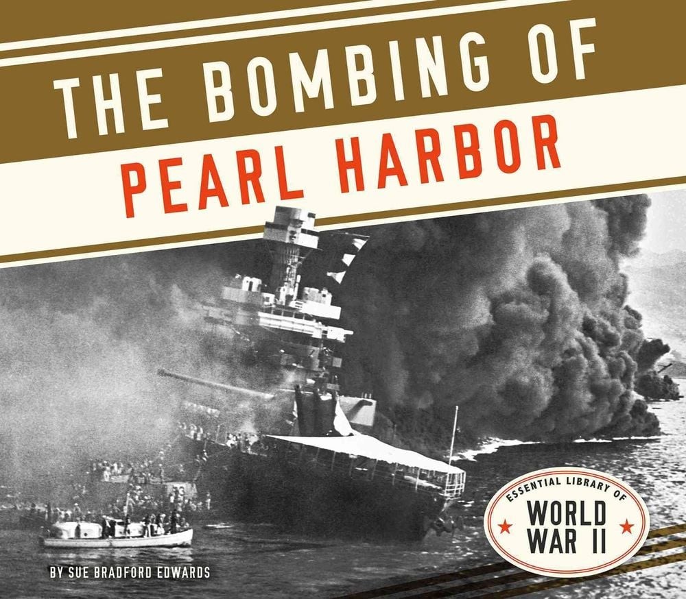 Bombing of Pearl Harbor by Sue Bradford Edwards (English) Hardcover Book