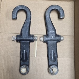 TOW HOOKS CHEVROLET SILVERADO GMC SIERRA 2500 3500 OEM 2002 2003 2004 2005 2006