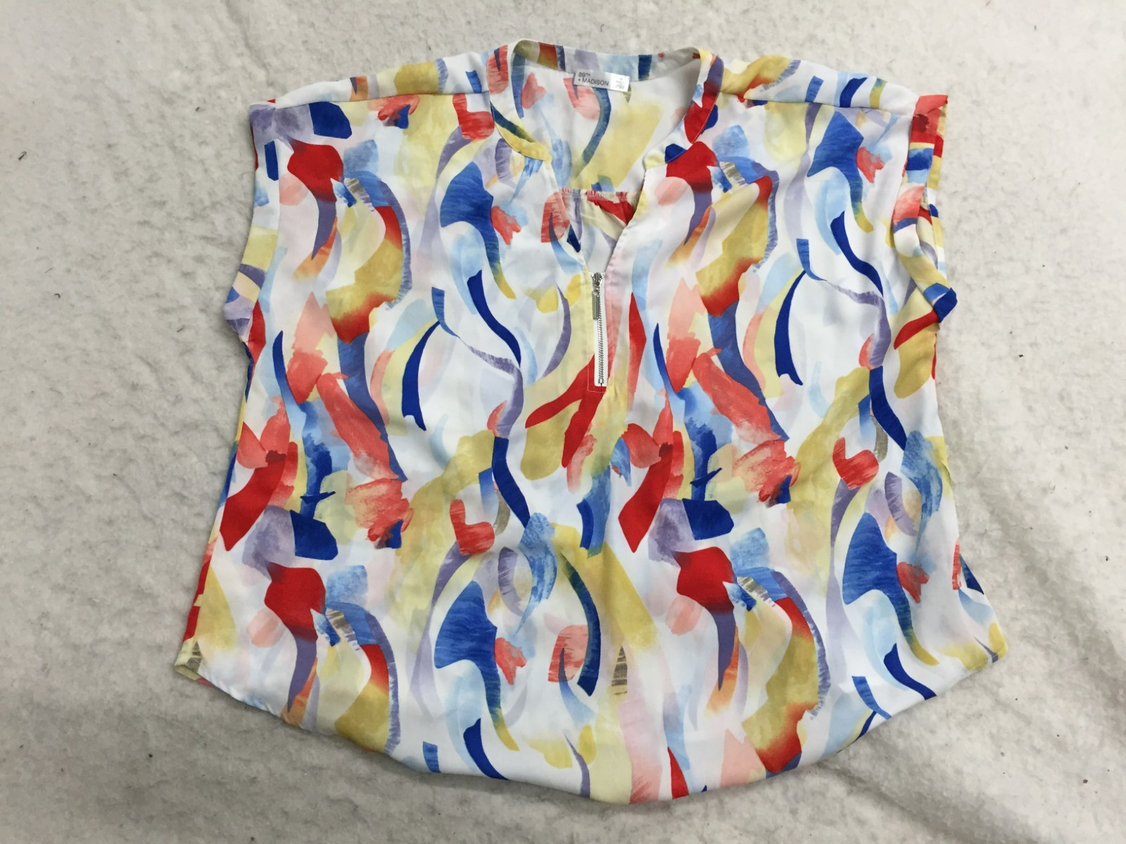 89th + Madison Blouse Womens XL Multicolor Wavy Sleeveless 1/4 Zip V Neck