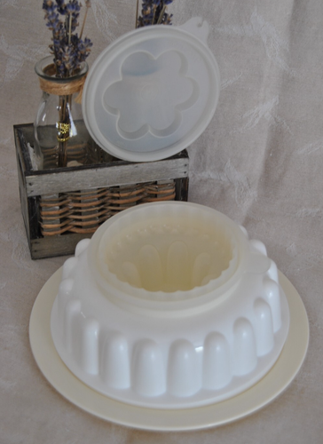 Moule à Charlotte Tupperware neuf - Arts de la table