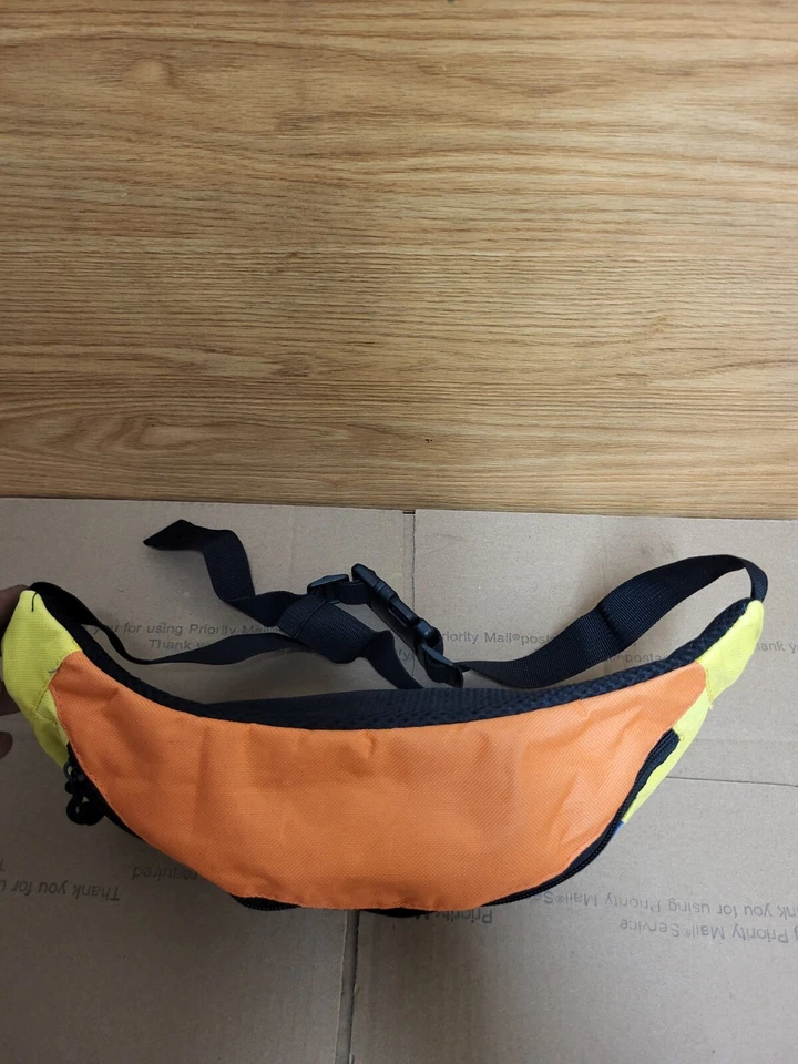 Riñonera Miami Beach nueva sin etiquetas Foto 2 de 4