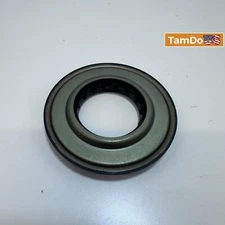 Duralast 711116 Transfer Case Seal – Perfect Fit for Trucks & SUVs!